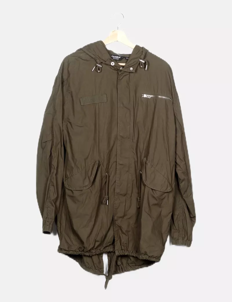 Pull&Bear Parka fina verde con capucha